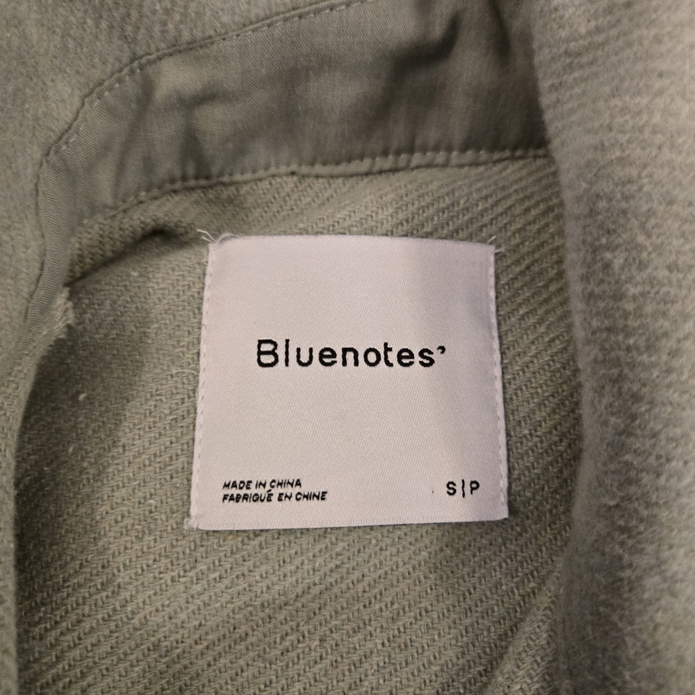 Green Button-Up Jacket - Picture 2 of 3